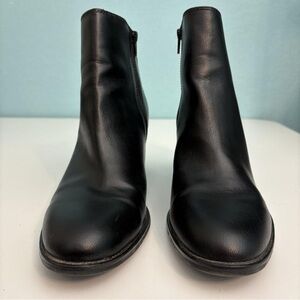 BareTraps Black Heeled Boots